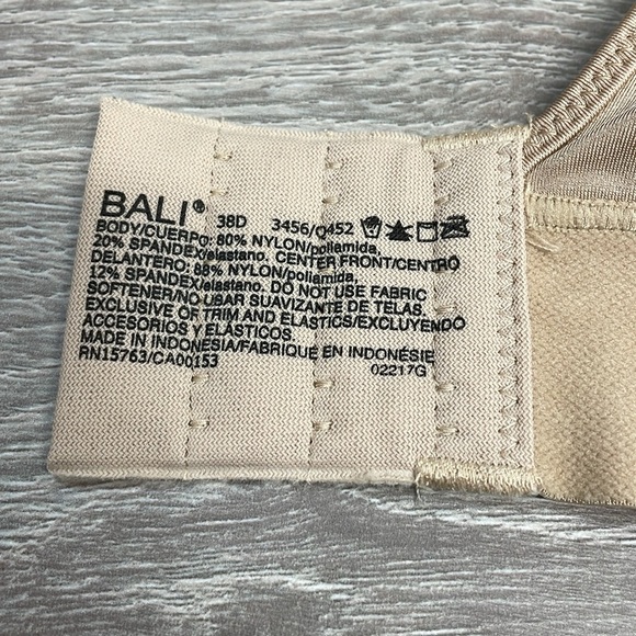 NWOT Bali 3456 One Smooth U Underwire Bra Full Coverage T-Shirt Max Support 38D - Picture 7 of 14